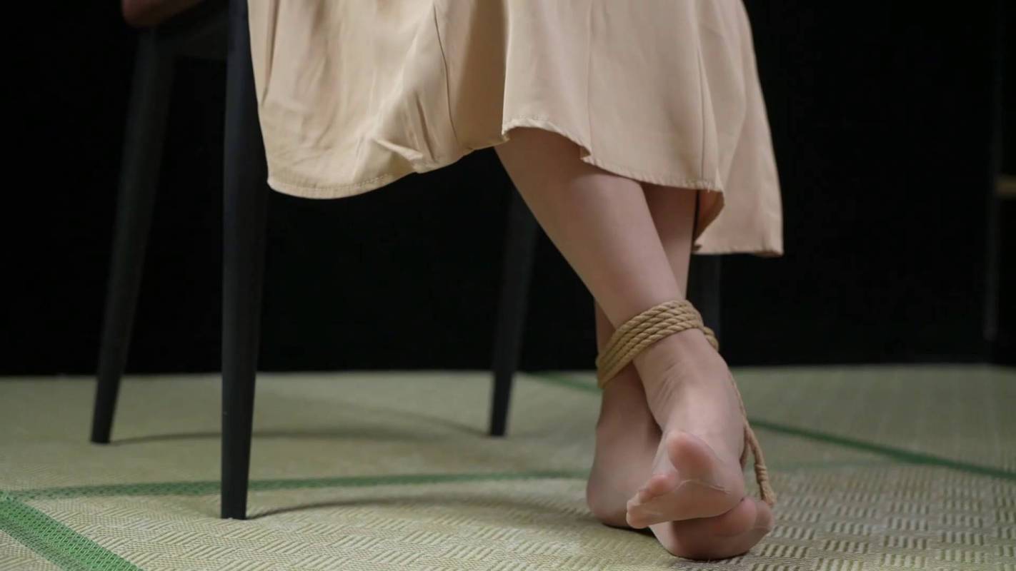 象人绳艺工作室新作之嗷嗷椅子缚，裙子真的很好看！！在线看！