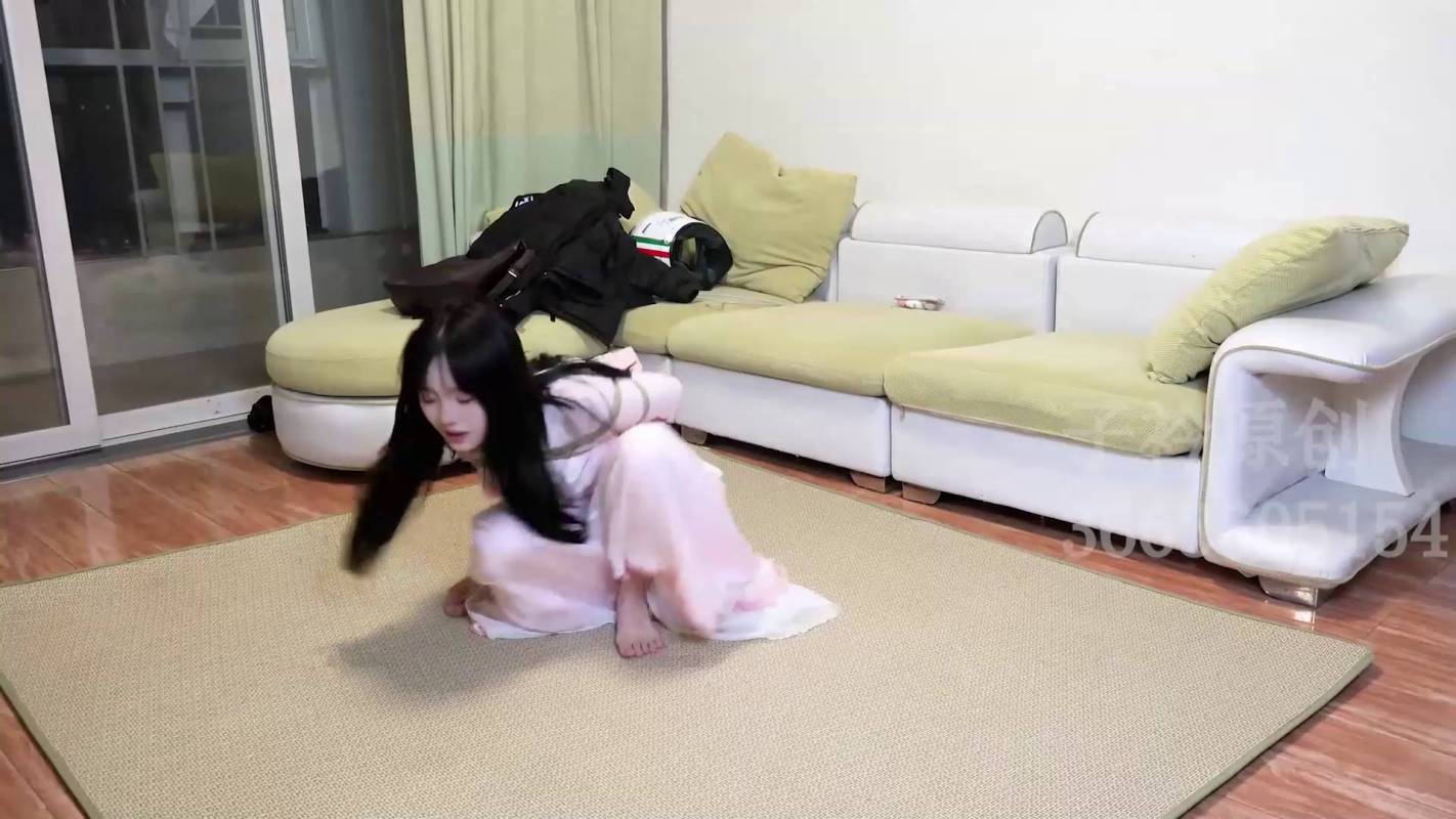 子衿原创论坛新作之叶子汉服极限驷马！在线看！