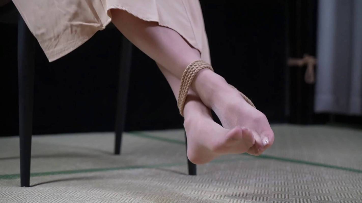 象人绳艺工作室新作之嗷嗷椅子缚，裙子真的很好看！！在线看！