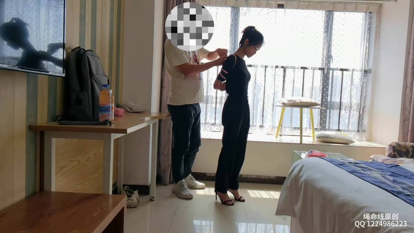 逍遥原创定制新作之小真五花体验！在线看！