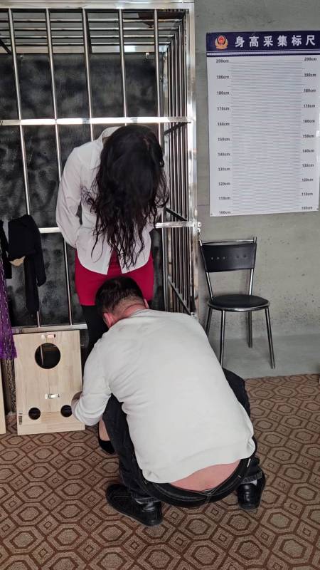 皖北绳艺工作室新作之超美新朲雪雪，红涩包屯裙、职业装、厚黑高跟！在线看！