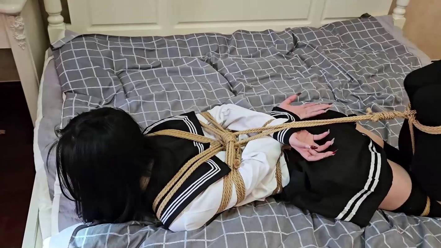 逍遥驷马在线观看新作之螳螂捕蝉黄雀在后（下集）！在线看！