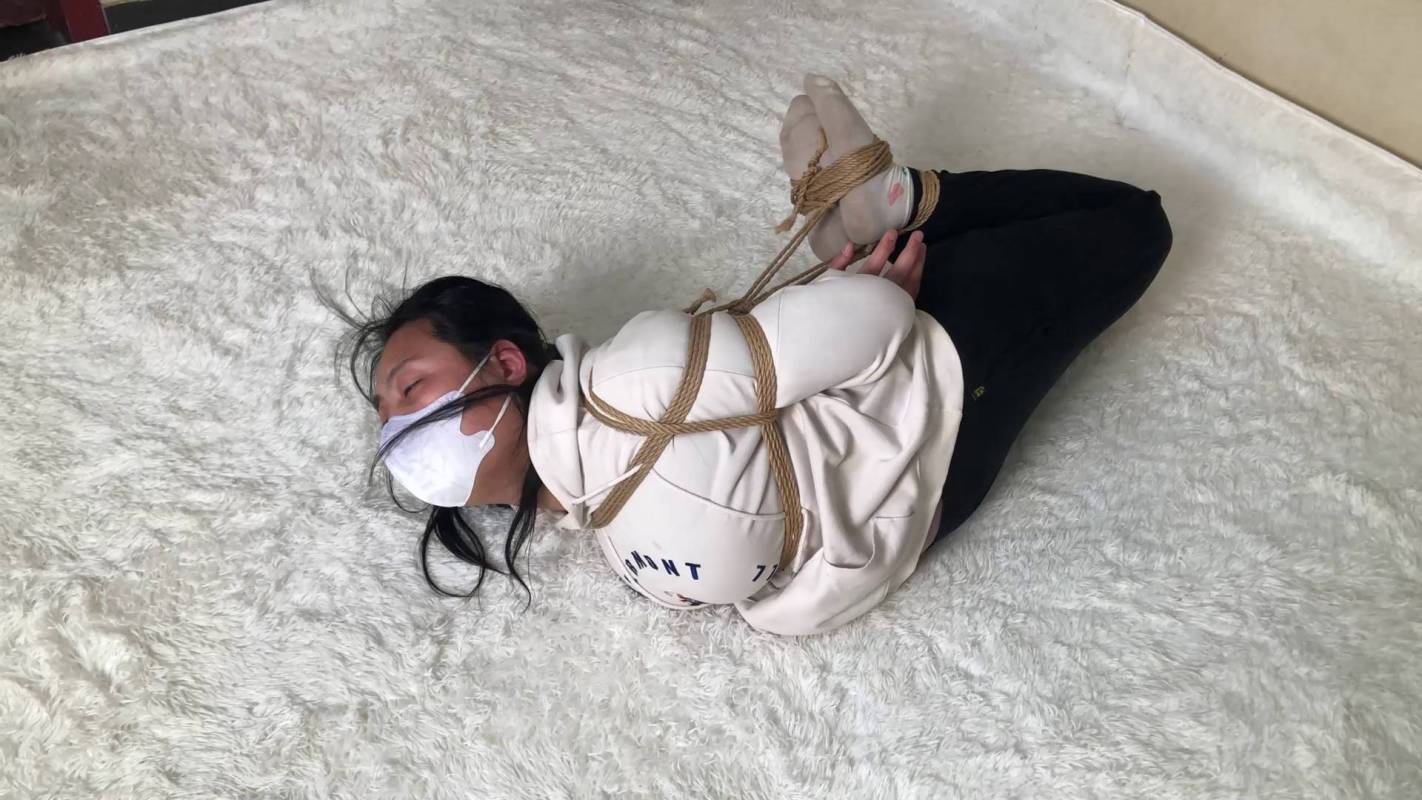 逍遥驷马在线观看完整版新作之难受到脸发红！在线看！