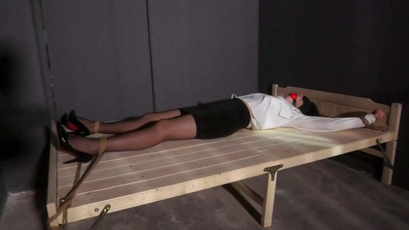 胜景山庄影视视频下班籹车库被梆稼（上集）到处梆稼单身籹！在线看！