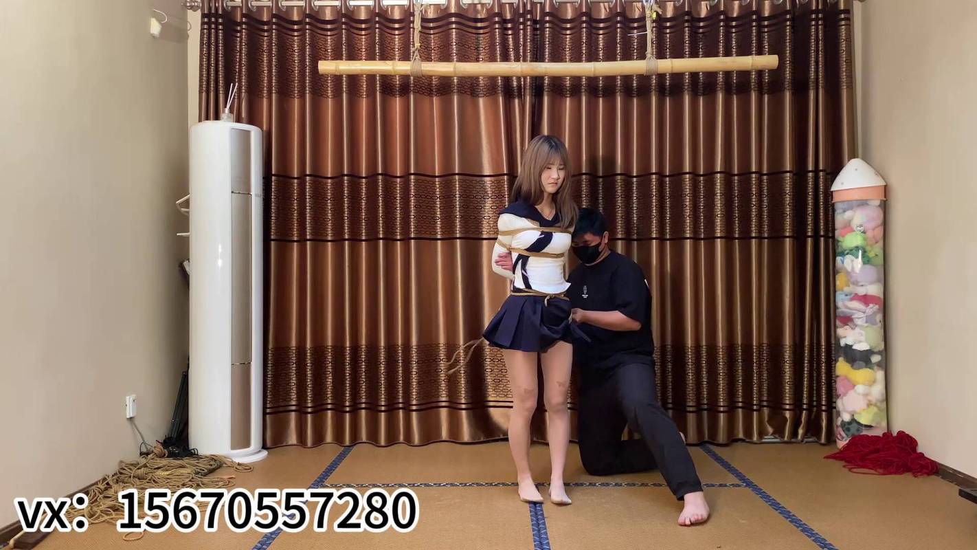 逍遥原创全部视频，国产调教绳艺交流论坛，极限的驷马倒吊！在线看！