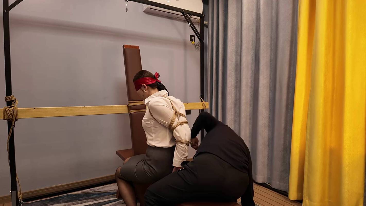 逍遥定制私人订制视频，国产绳艺sm调教圈，客户体验系列之四！在线看！