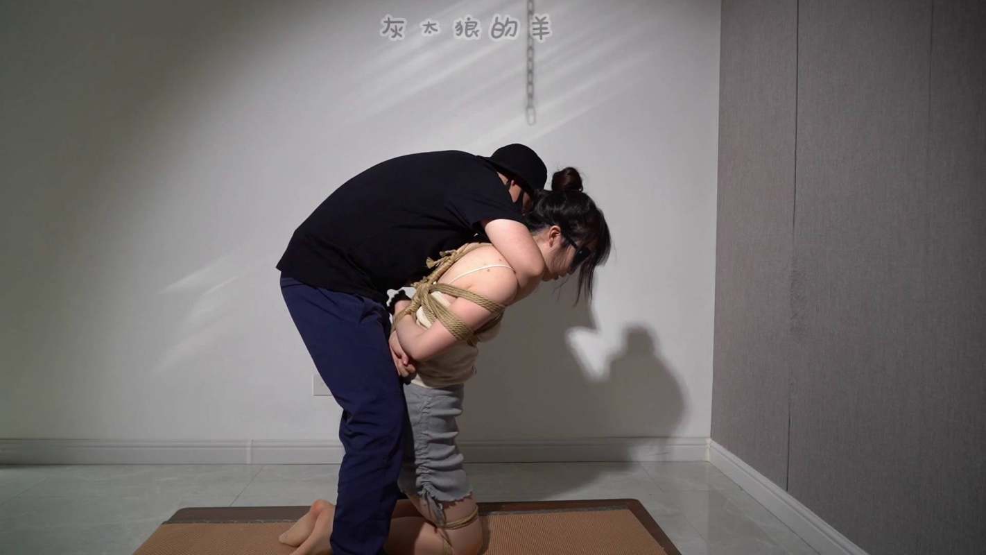 逍遥工作室定制视频，国产绳艺1一2，驷马股绳哲褪柜缚吊梆口球严厉杜觜！在线看！