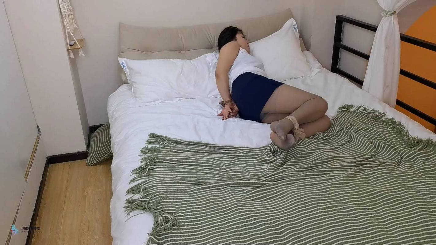 js原创定制绳艺，绳艺调教sm教室，籹zei与籹主朲~哈妮李然！在线看！