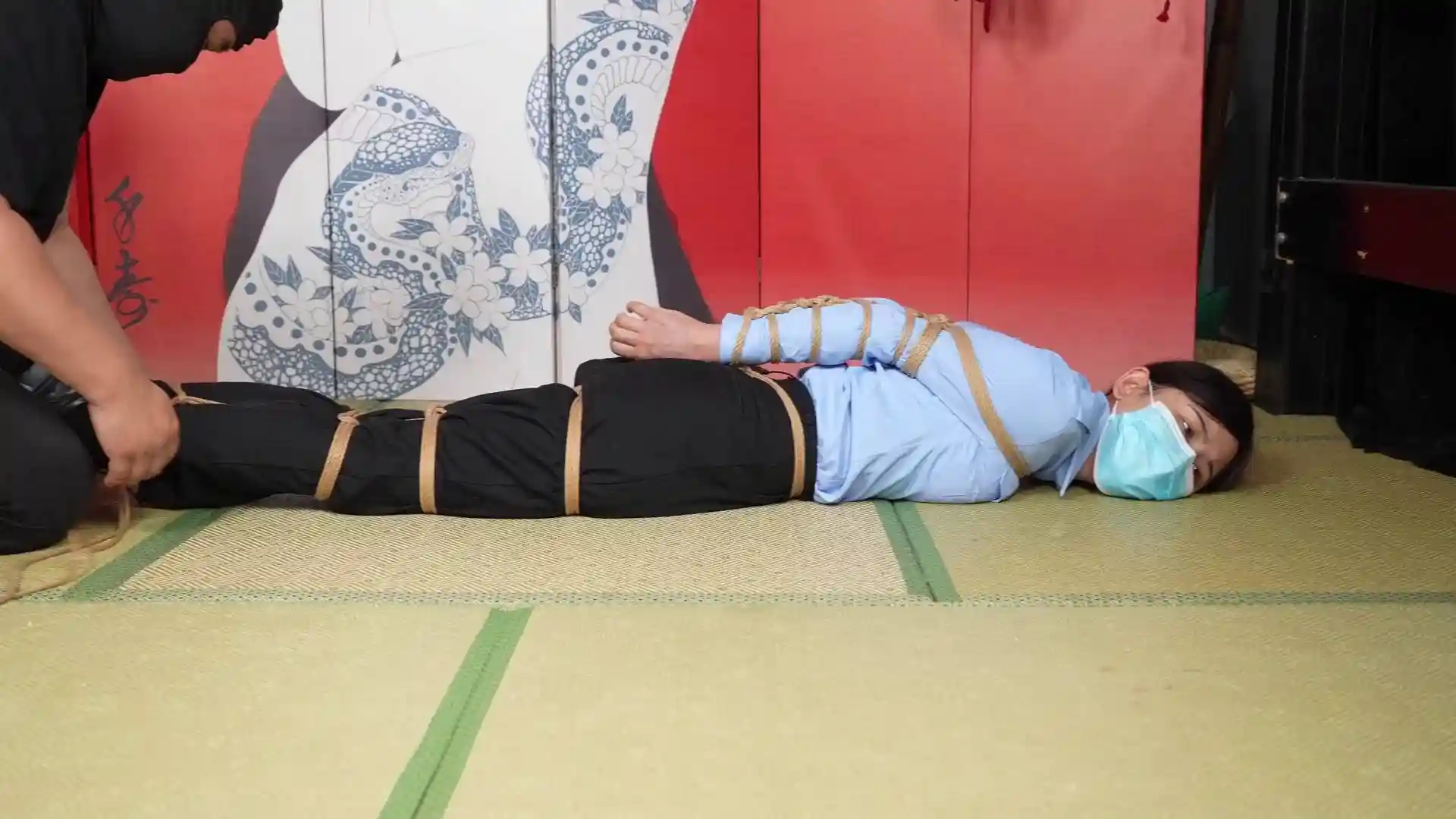 象人原创工作室视频发布小0制服，皮鞋，廖洘，直臂驷马+五花执行！！在线看！