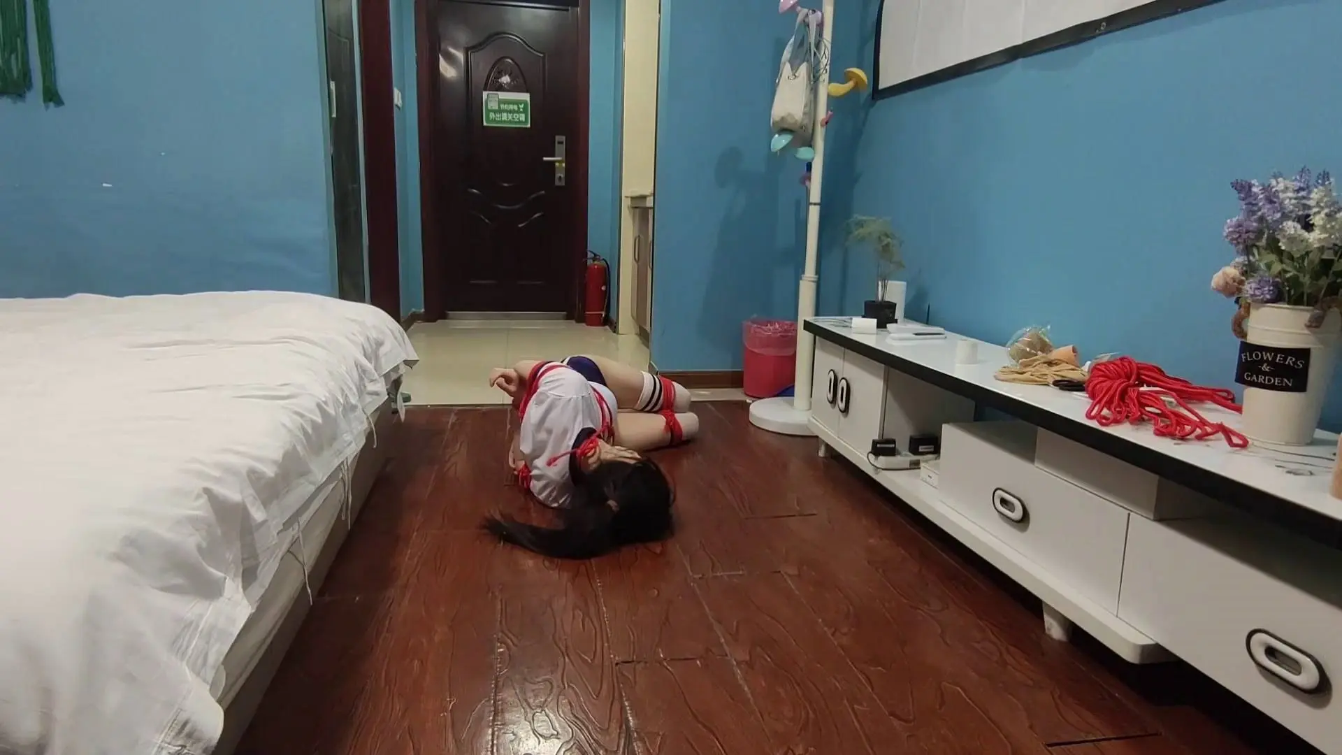 逍遥工作室原创视频新作国产绳艺调教圈论坛首页网址之定拍入室阶持嗷嗷！在线看！