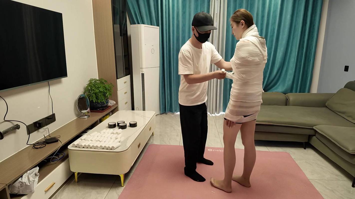 逍遥原创工作室视频全集，国产sm绳艺论坛，木乃伊之佳佳上集！在线看！