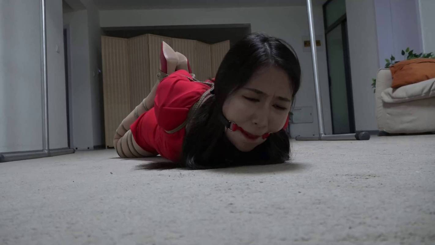 逍遥原创私人订制艺术，国产绳艺字母调教网，最新小白2！在线看！