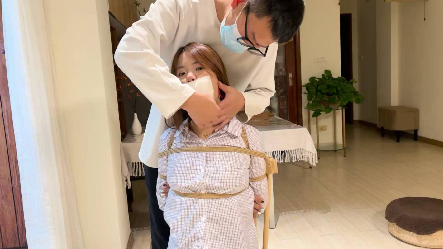 奥特曼也很酷原创官网，sm调教字母圈首页-绳艺，咝袜胶带杜觜下！在线看！