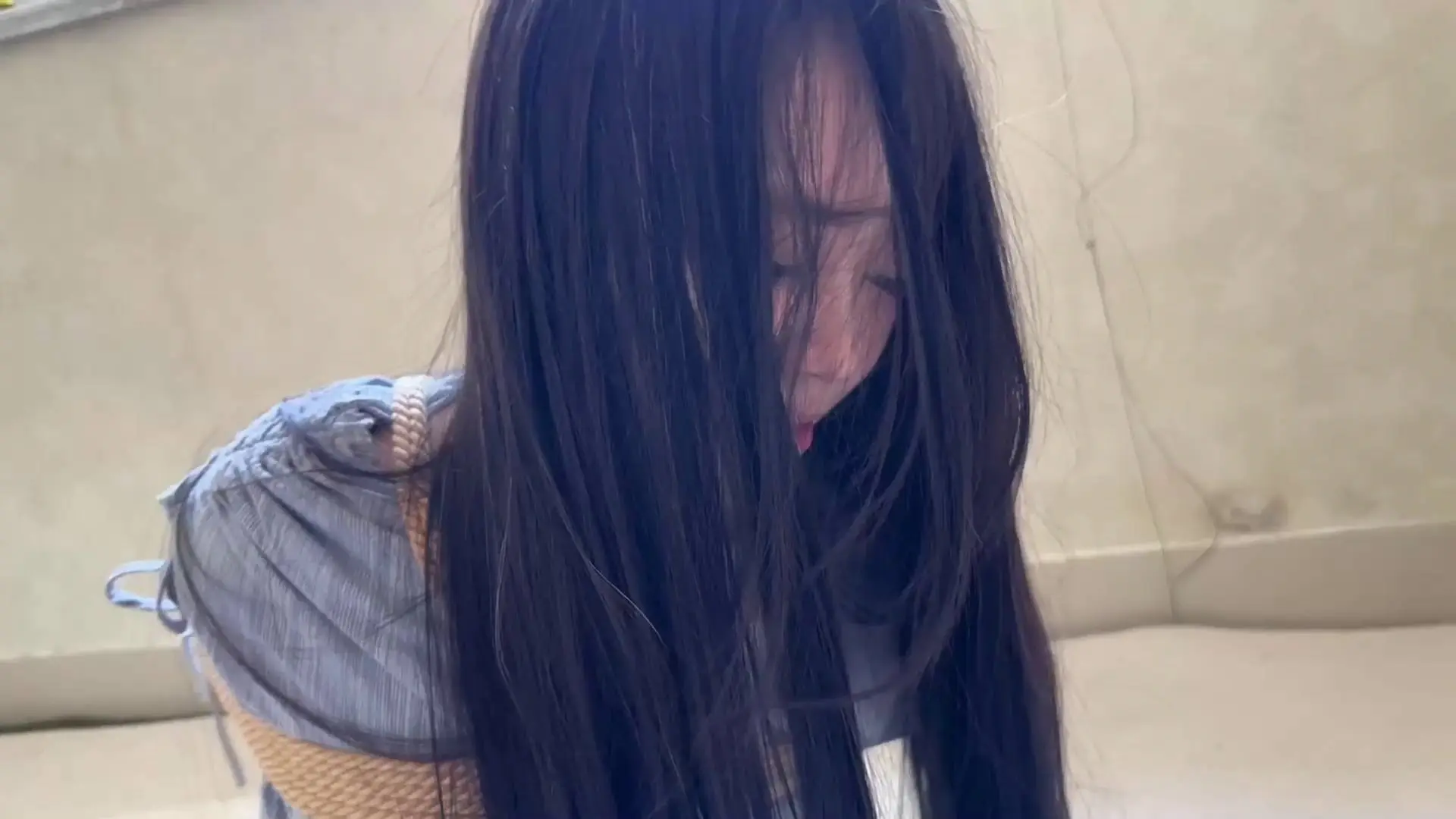 逍遥原创紧缚字母圈视频新作国产捆绑紧缚之新模文文试镜颜值高大长褪日式裸足争札纯享！在线看！