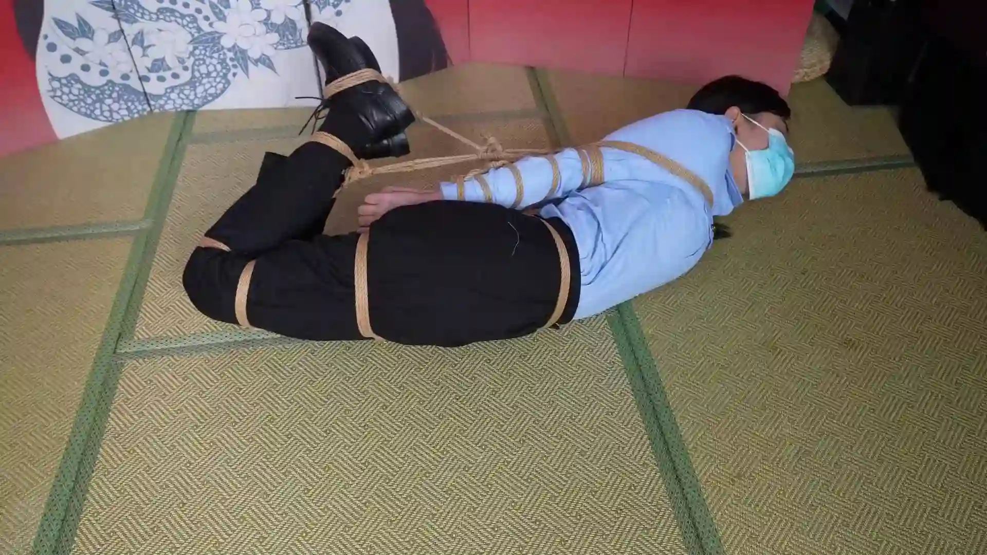 象人原创工作室视频发布小0制服，皮鞋，廖洘，直臂驷马+五花执行！！在线看！