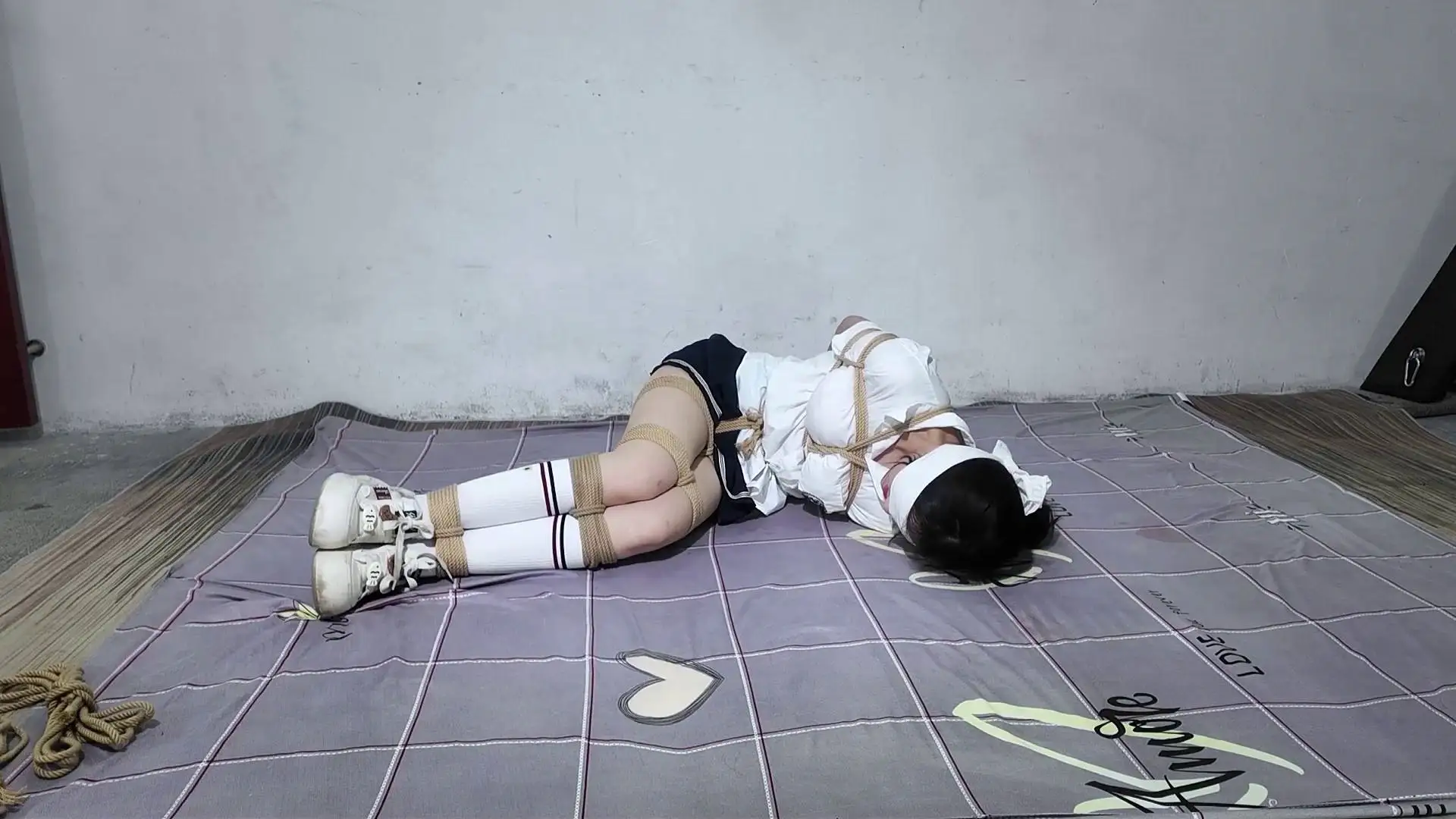 樱束原创哈绳工艺新作绳艺kb美缚束缚之梆稼学生美！在线看！