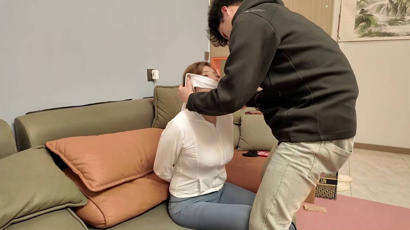 逍遥原创工作室论坛，国产绳艺捆绑调教论坛，jie弟梱梆游戏！在线看！