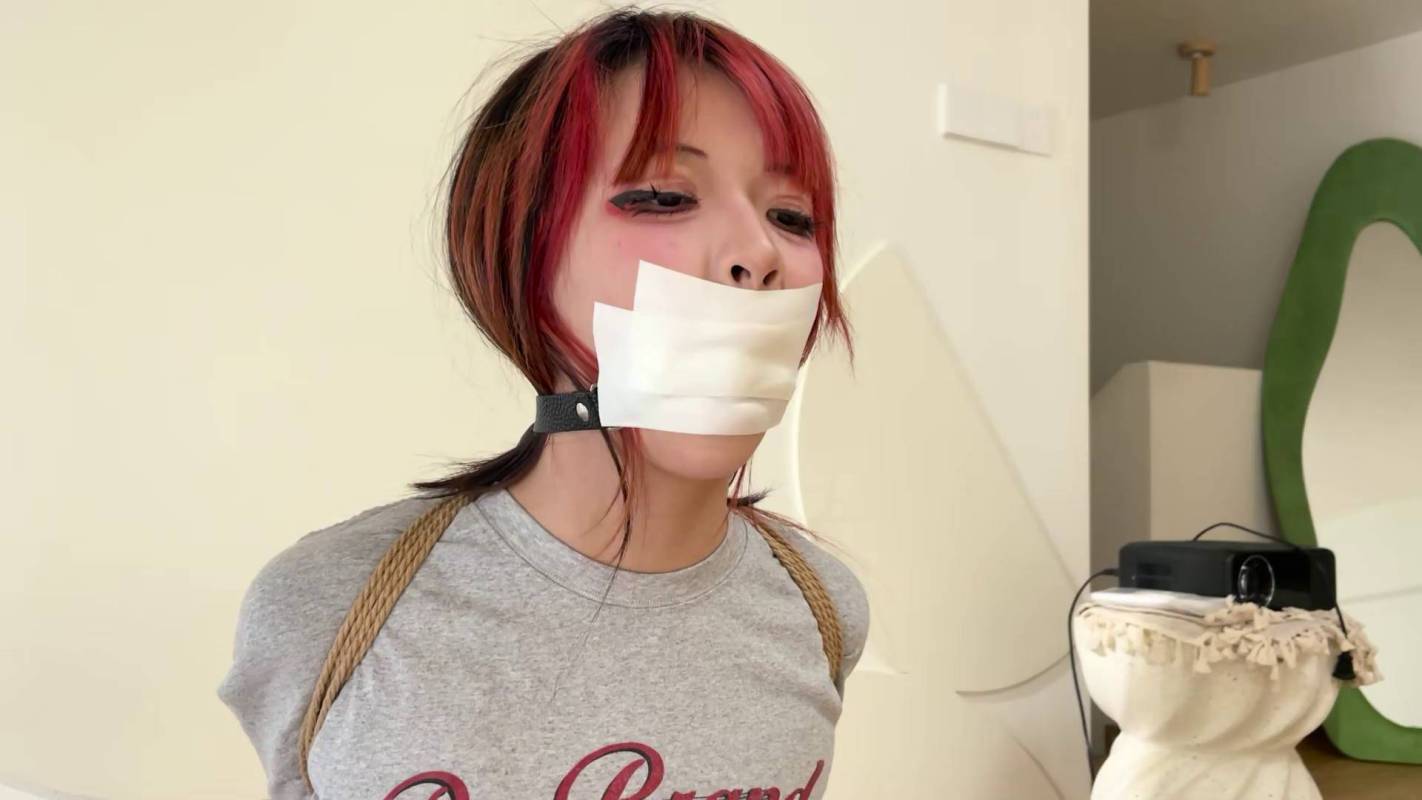 奥特曼也很酷绳工作室，sm国产绳艺调教室，极限咝袜口球杜觜！在线看！