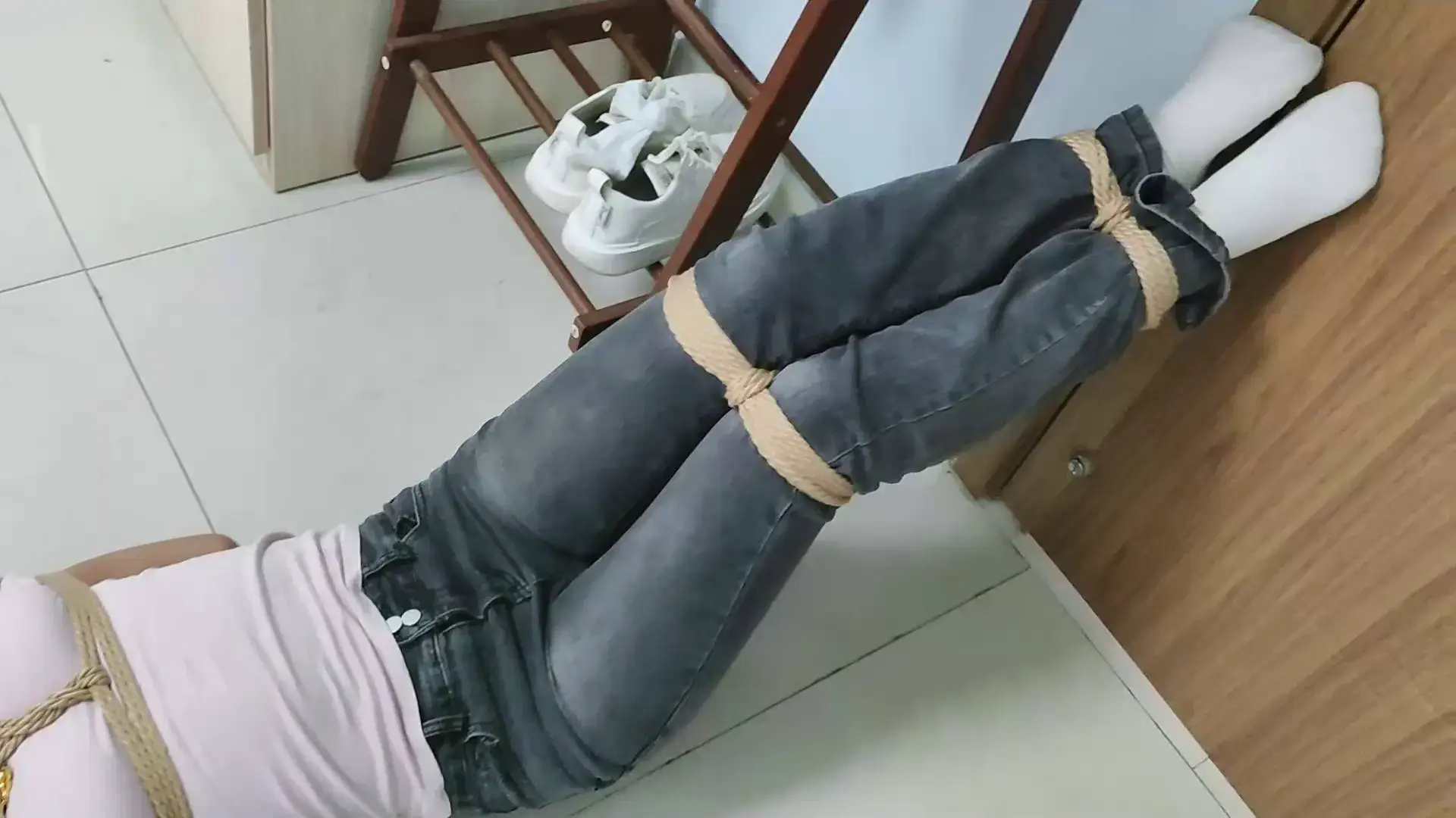 逍遥原创工作室官网新作之十一原来的剧本换了tao依服演技在线争札很卖力很不错的小jiejie！在线看！