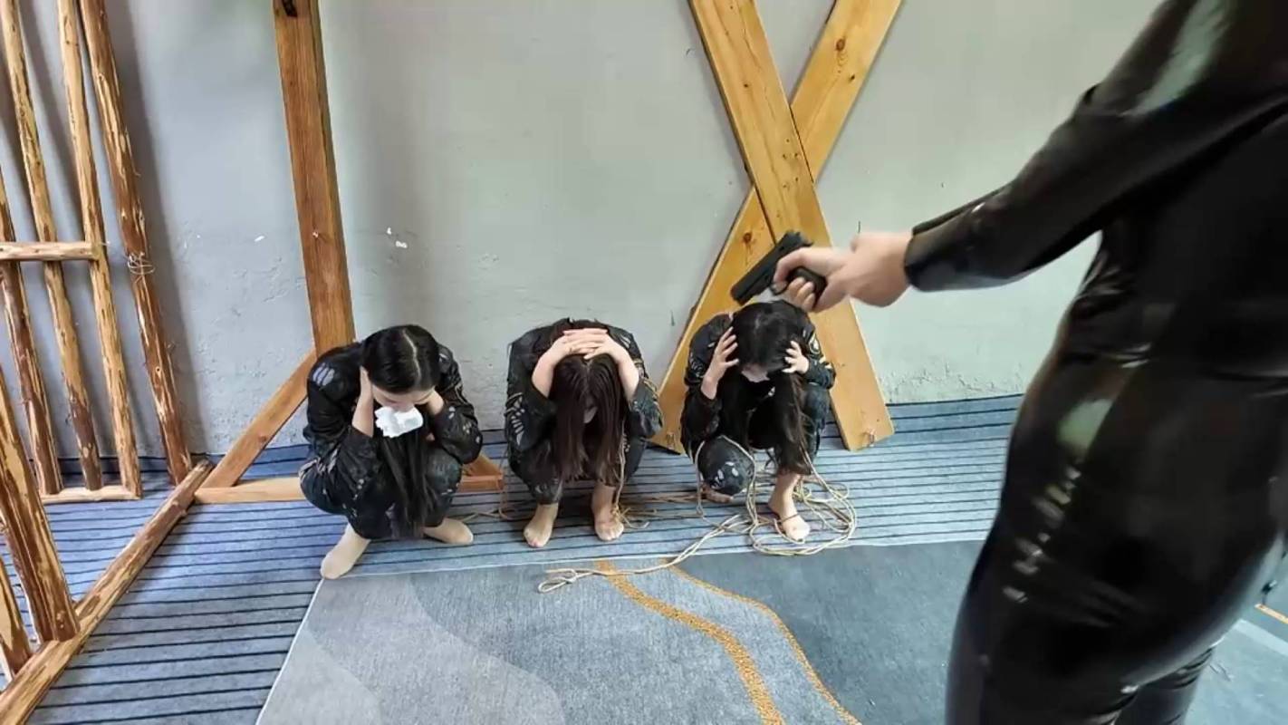 逍遥原创出品，国产绳艺字论坛母圈，特战行动3下！在线看！