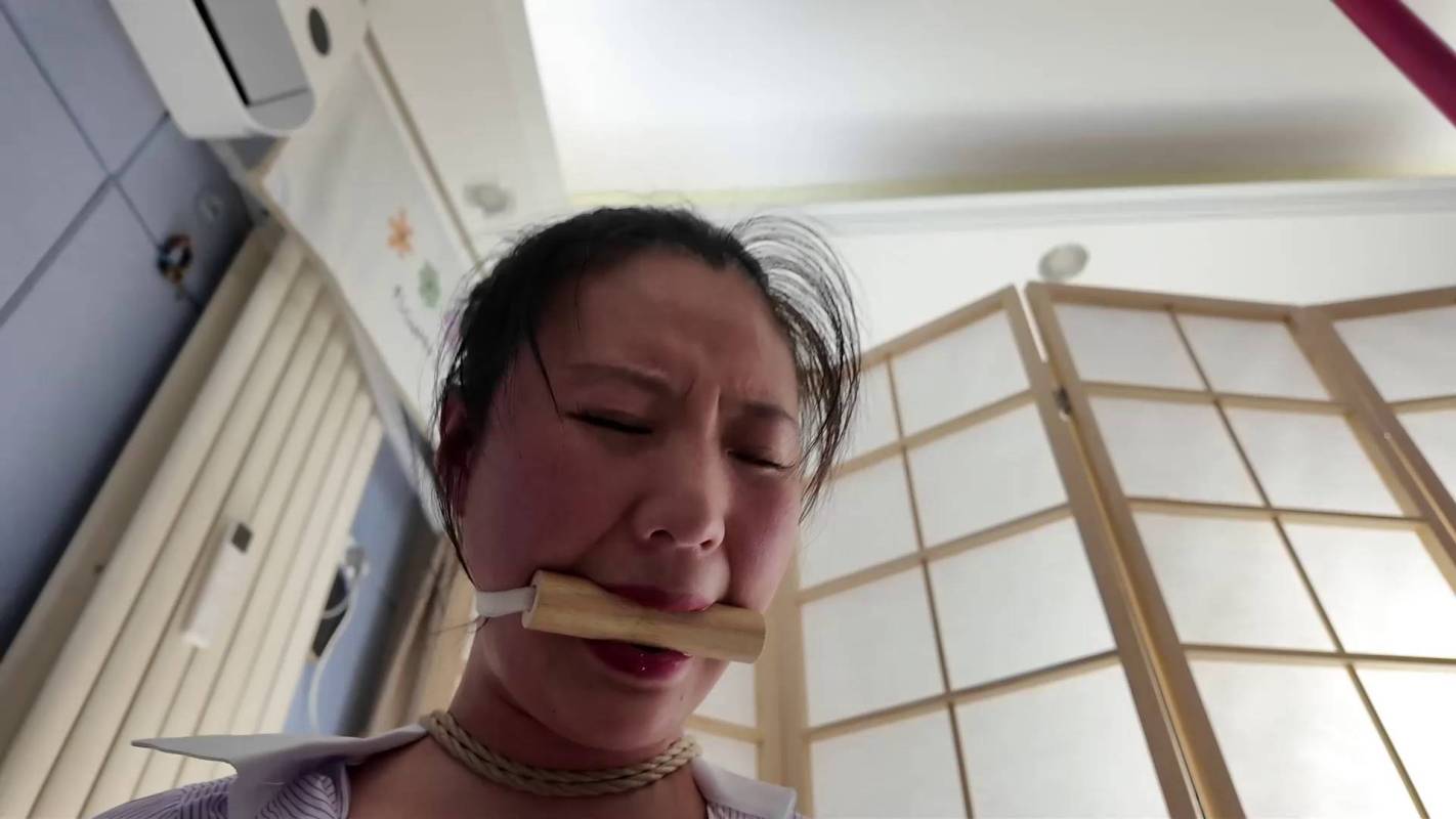 一绳所爱绳艺工作室，绳艺视频网，紫涵传统五花紧缚，木棍杜觜！在线看！