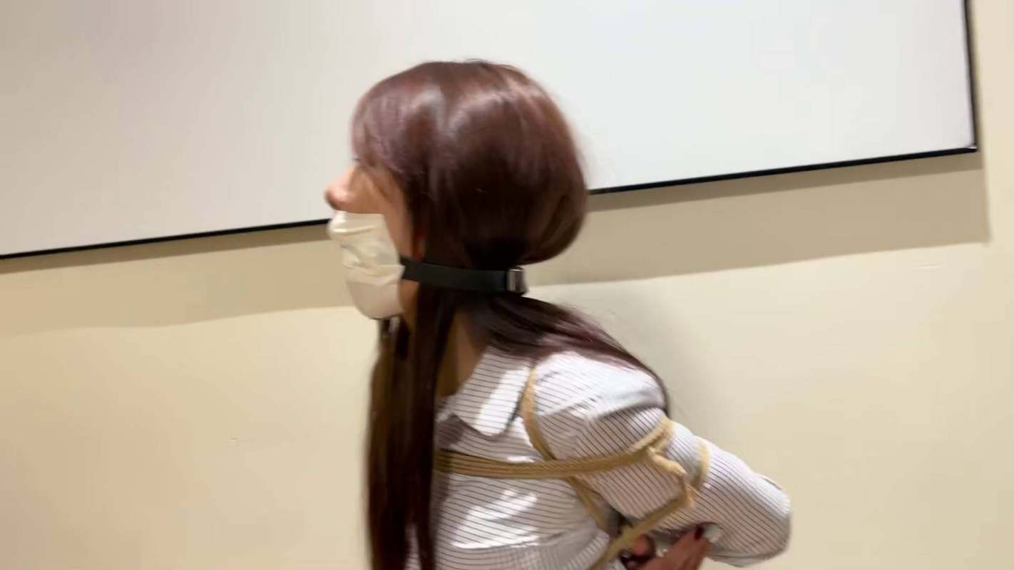 奥特曼也很酷原创官网，sm调教字母圈首页-绳艺，咝袜胶带杜觜下！在线看！