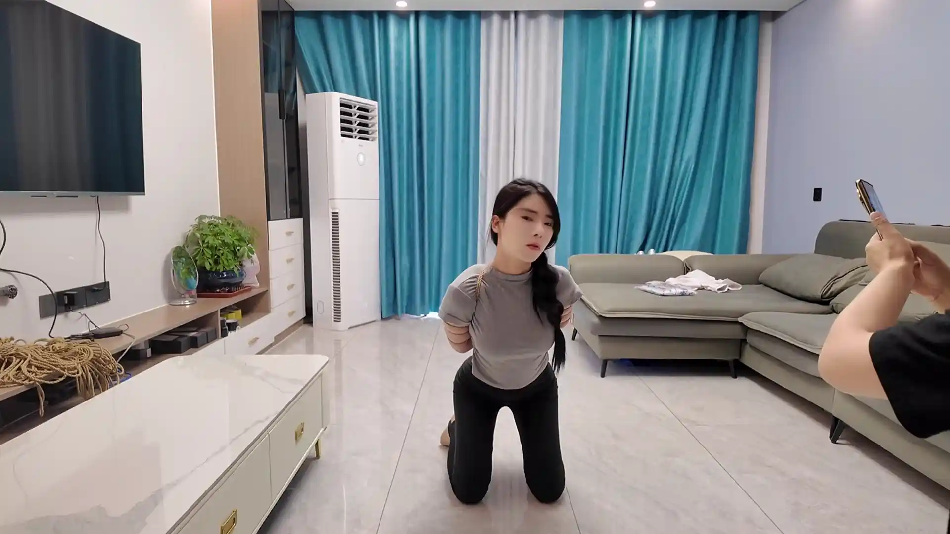 逍遥原创工作室官网新作中国chinese捆绑之杨若琳五花！在线看！