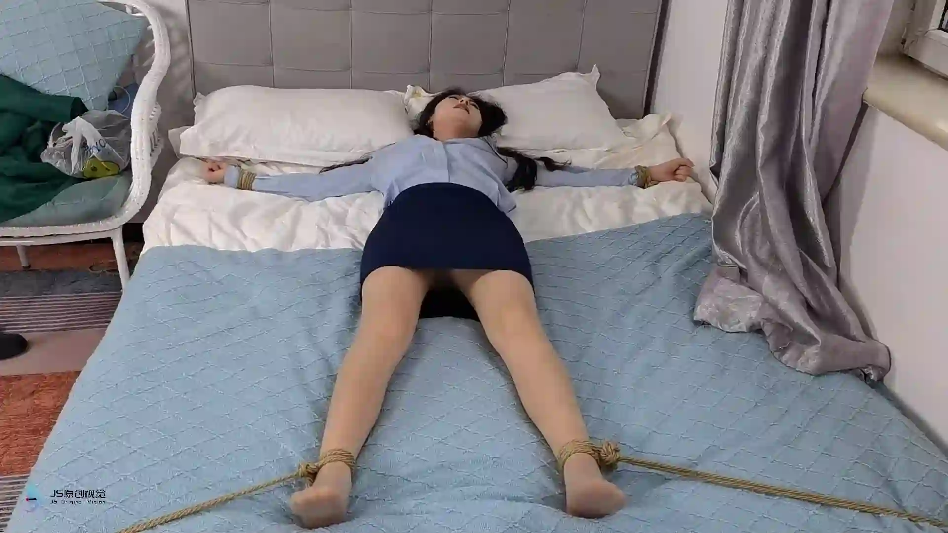 js原创定制绳艺新作中国chinese捆绑之危险的房子~欣妍！在线看！