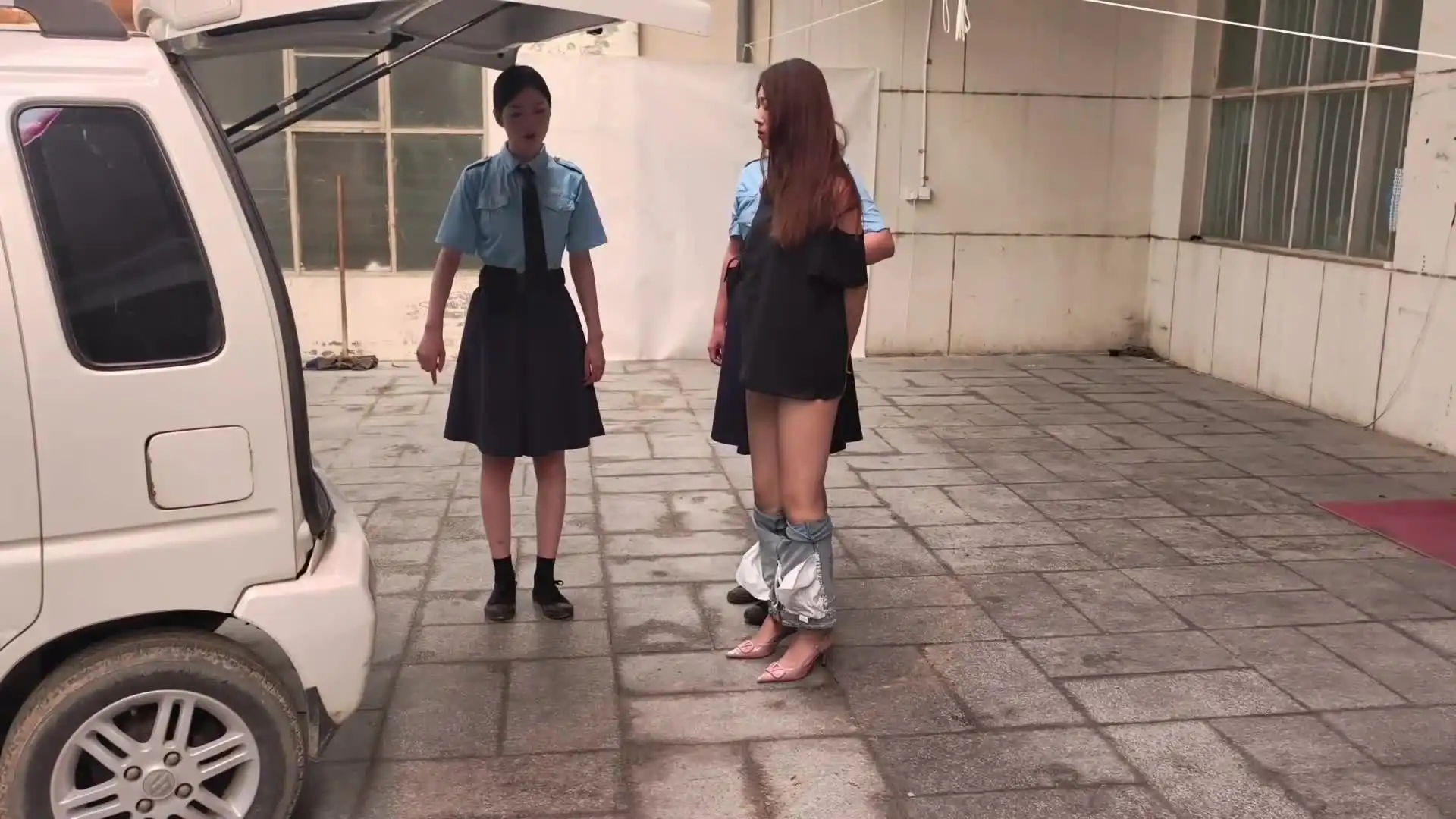 逍遥原创字母圈新作国产捆绑紧缚调教网站之害怕被查，王楠决定来自首！在线看！