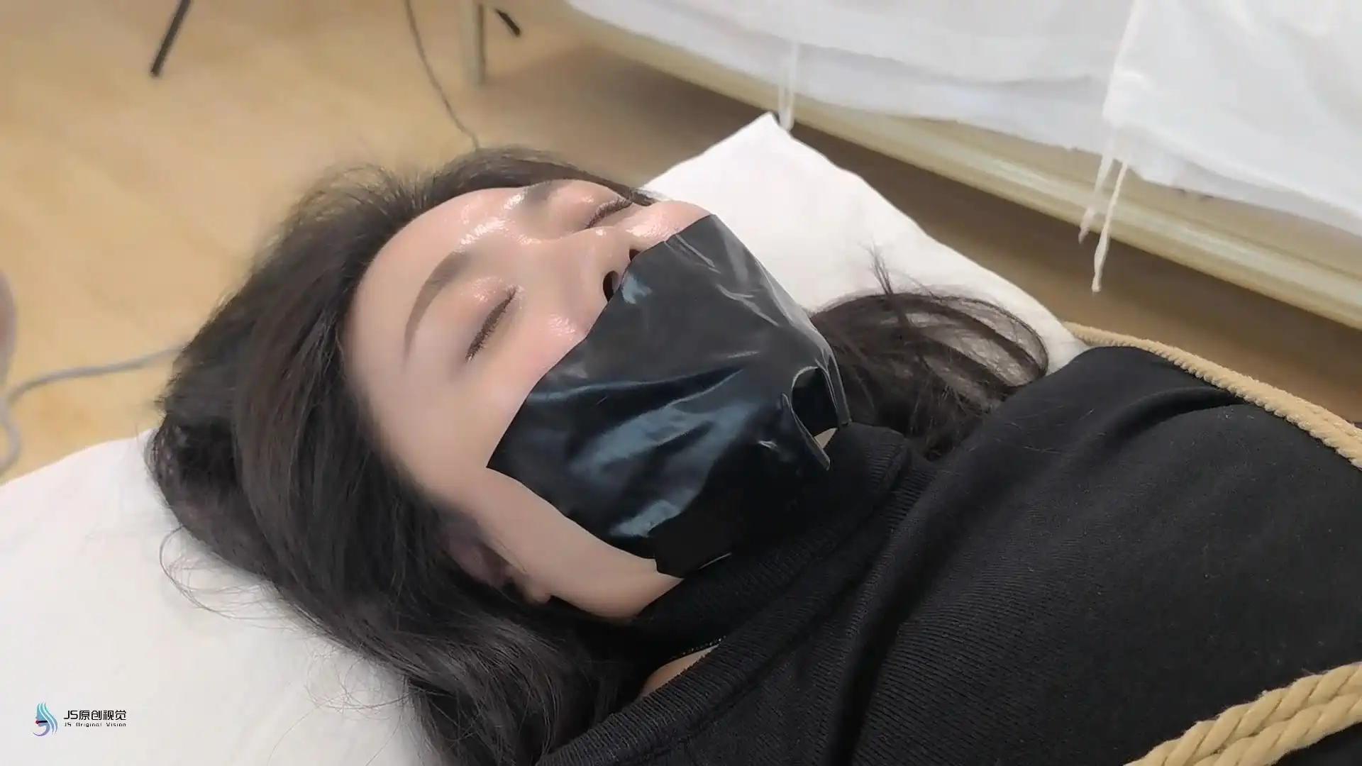 逍遥定制工作室网站大全新作紧缚在线视频之哈妮李然美少附会所体验！在线看！