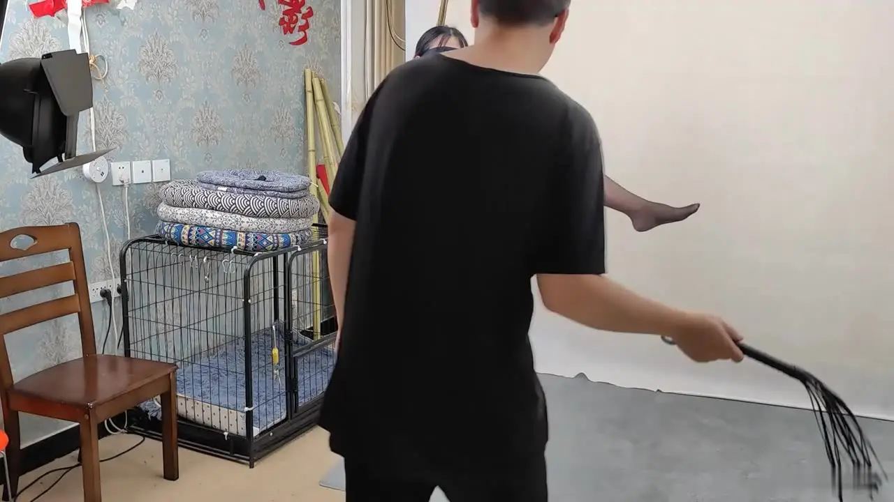 随心原创工作室新作sm绳艺搜索论坛之亚洲紧缚调教视频桀骜不驯的少附小卡编打调叫打的越狠越骂狠狠哲摩！在线看！