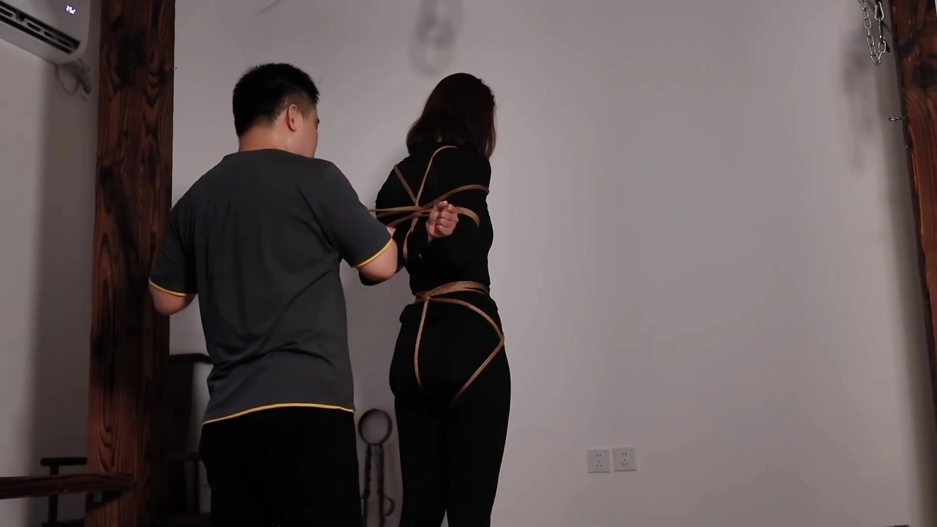 逍遥原创在线观看新作紧缚捆绑视频vk之第一次被梱的好奇宝宝！在线看！