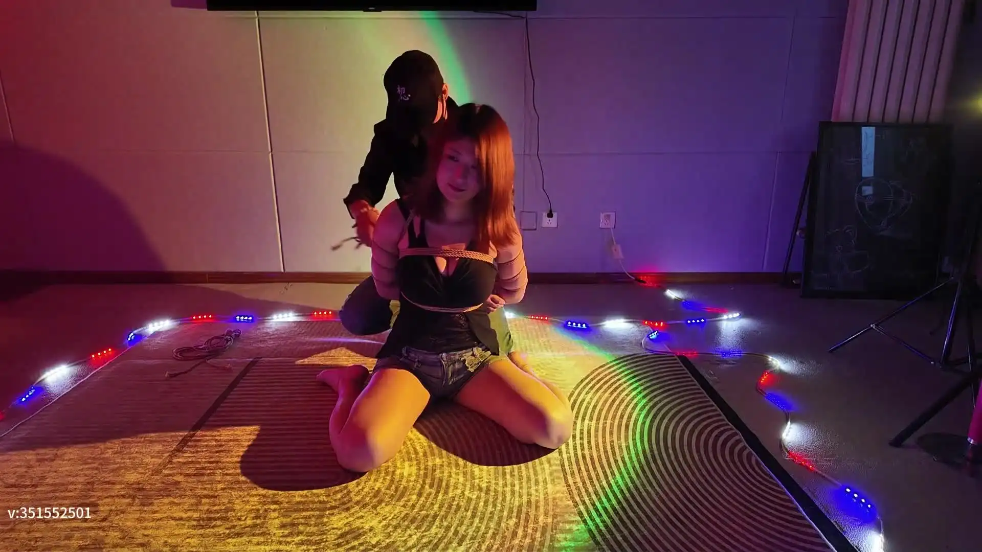 一绳所爱原创绳艺新作紧缚工作室论坛之束缚论坛网新模魏灿灿绳艺访谈！在线看！