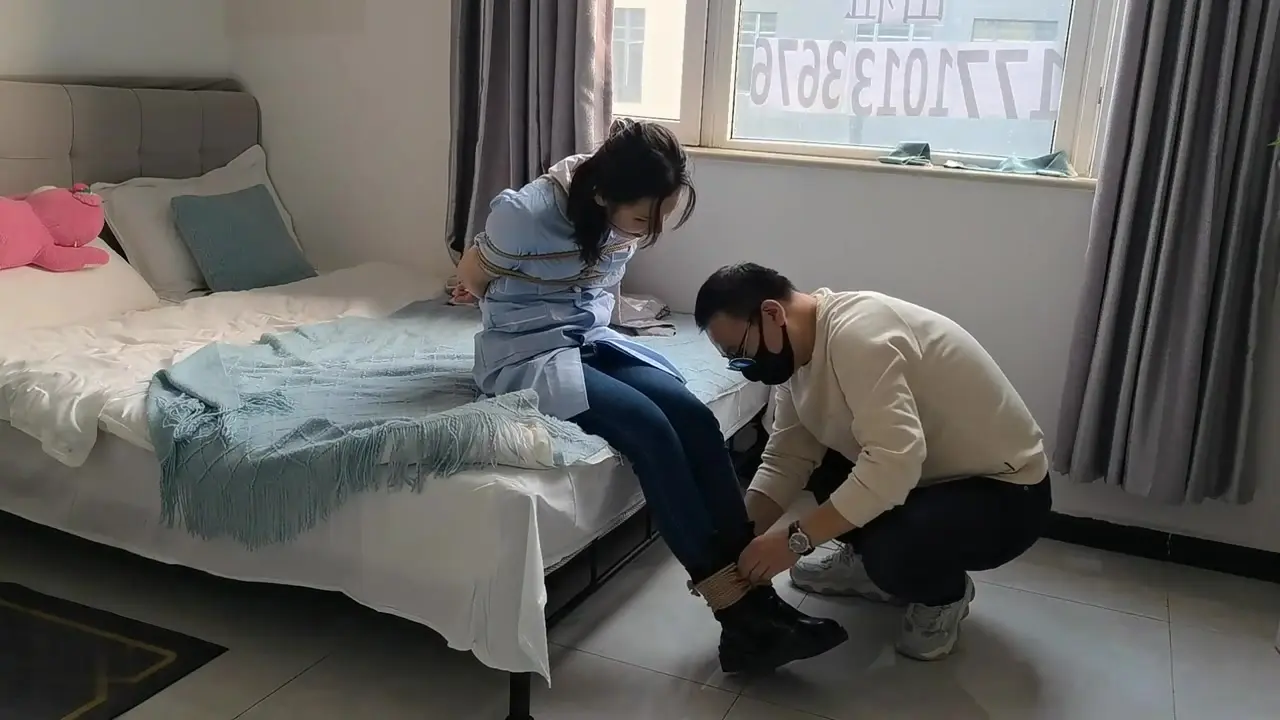 逍遥工作室定制视频新作字母圈论坛首页捆绑调教之china紧缚捆绑视频欢娜牛仔库短靴口球驷马梱梆棉袜！在线看！