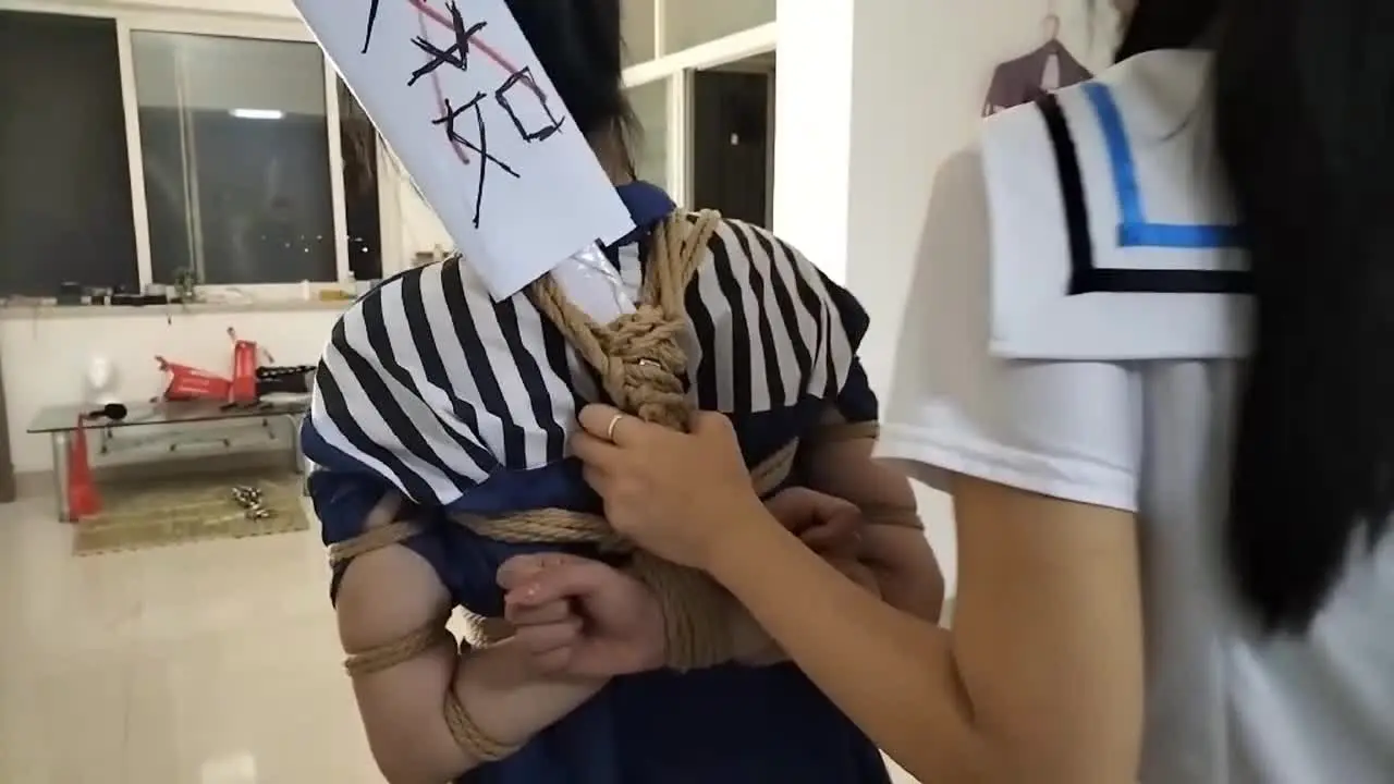 逍遥定制工作室视频网站新作字母圈捆绑论坛之捆绑口球视频学美和籹探员下！在线看！